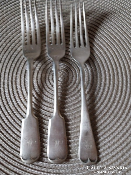3 silver-plated forks with monogram