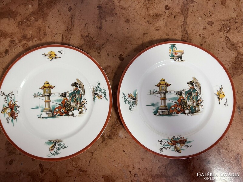 Pair of two plates with oriental scenes