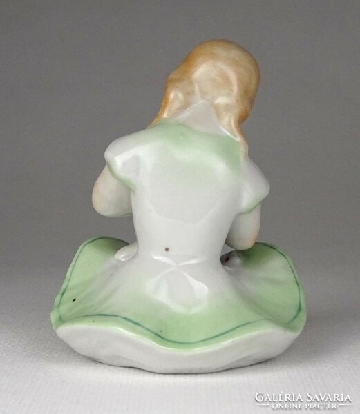 1L659 baby girl drasche porcelain figurine 8.5 Cm