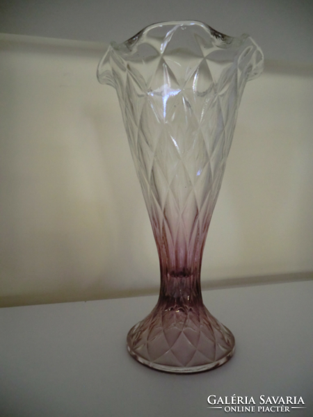 Antique glass vase with a diameter of 13 cm and a height of 26 cm with a pink transition