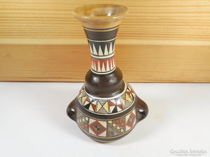 Old hand painted Peruvian ceramic vase table decoration - pisac peru - 12 cm high