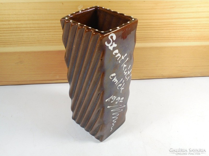 Régi Retro barna mázas kerámia váza Szentkúti szuvenír emlék kb. 1992-es évek