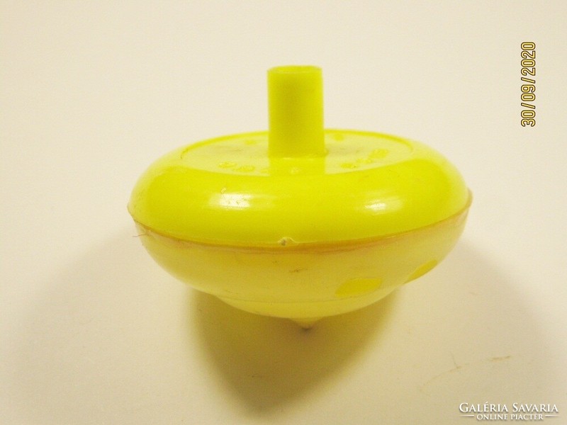 Retro toy plastic trade goods spinning snail humming snail approx. 1970s-80s