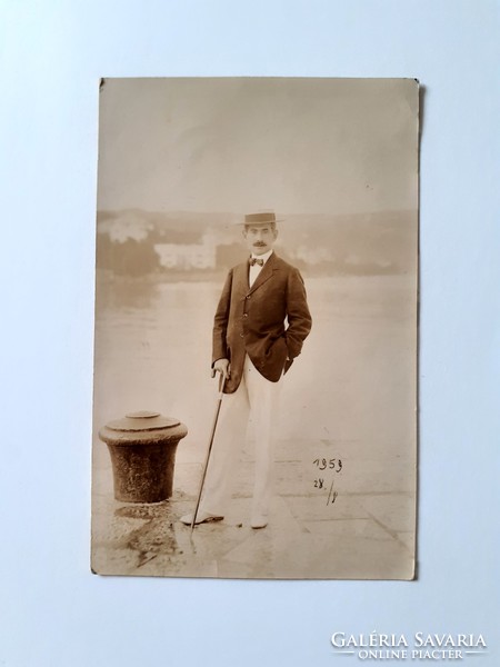Régi férfi fénykép Abbazia Fiume kikötő fotó levelezőlap