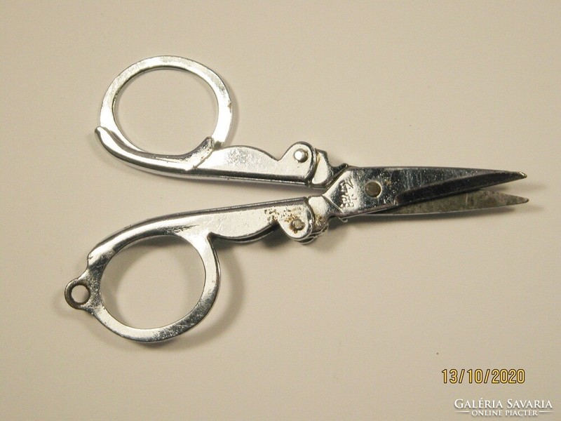 Retro folding travel scissors - total length: 8.7 cm