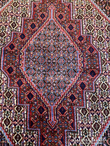 Kézicsomózású Tabriz Perzsaszőnyeg 125x170