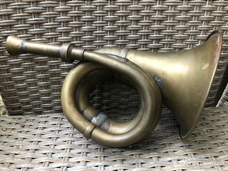 Antique copper hunting horn, postman's horn.