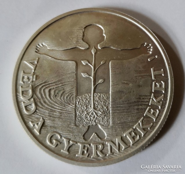 N/013 - 1989 - Védd a gyermekeket ezüst 500 Forint emlékérem