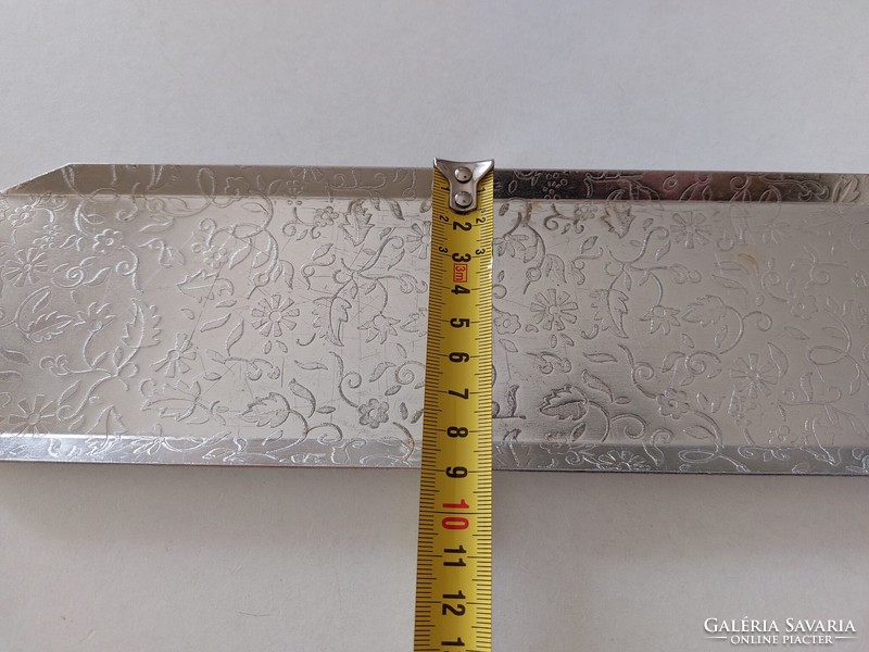 Retro alumínium fém tálca virágmintás