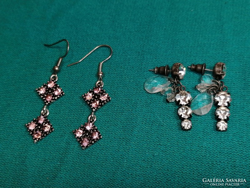 6 earrings (flower, star, etc.) (146)