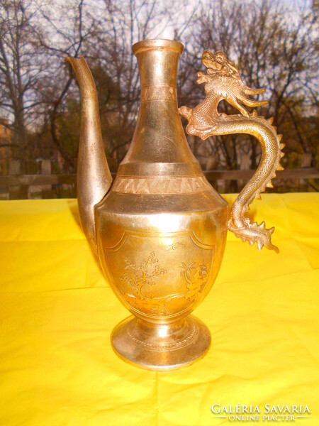 Antik  sárkánygyík füllel - keleti  díszítéssel  szép kézműves fém kancsó- kiöntő