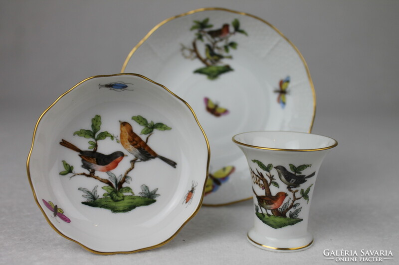 3 pieces of beautifully painted Herend Rothschild pattern porcelain