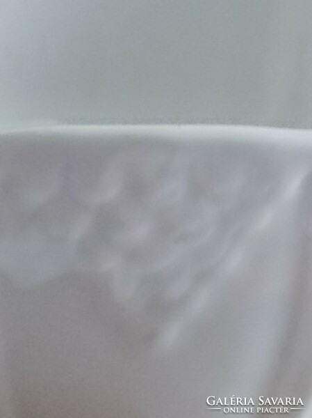 Zsolnay fehér tál (átm.24 cm)
