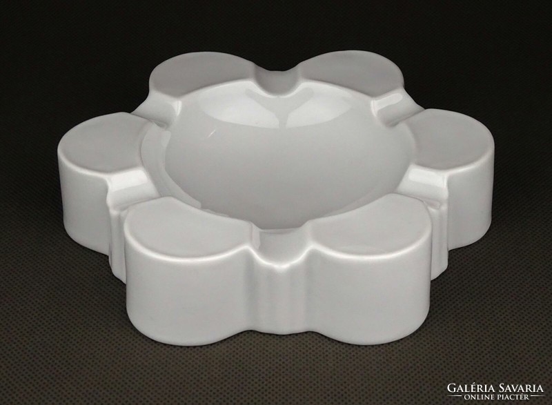 1D600 snow-white large Herend porcelain ashtray