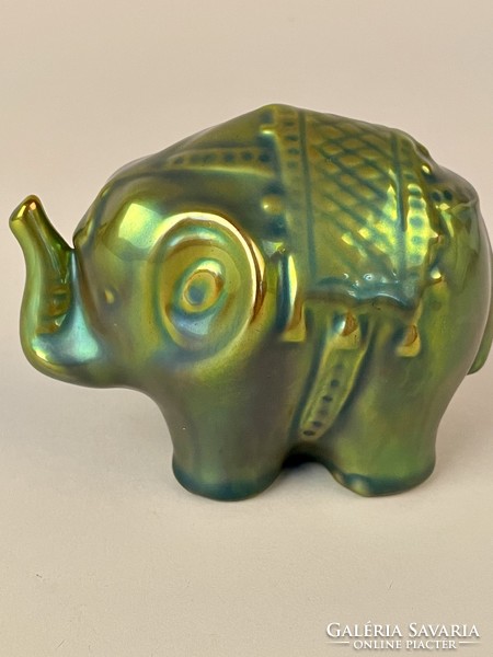Zsolnay eozin porcelán figura, elefánt, öttorony jelzéssel