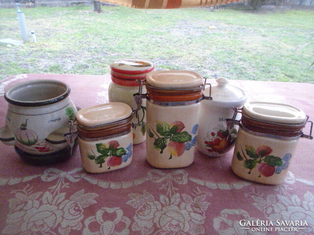 Auction of 6 large storage containers for flour, paprika, sugar, semolina or anything else
