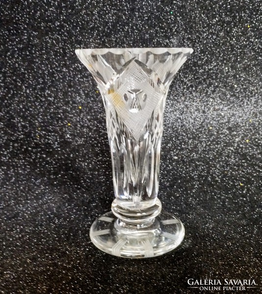 Kisméretű Bohemia kristály váza