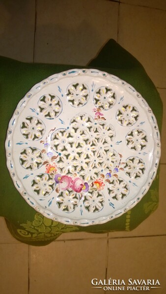 Gyönyörű fali tányér festett, asztalközép,kínáló tál jelz., ép-szép db. átm. 25 cm