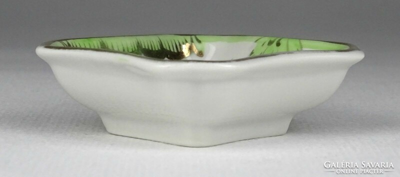 1L765 old small Herend porcelain bowl