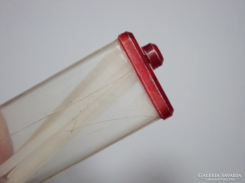 Retro műanyag fogpiszkáló fogvájó tartó 1970-80-as évekből