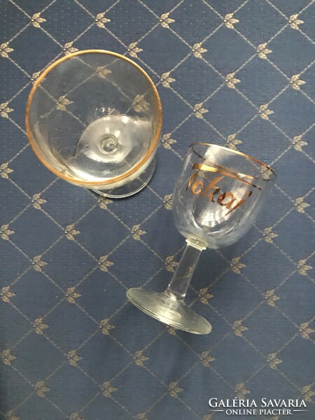 Stemmed / wine glasses with Tokaj inscription. In undamaged condition.