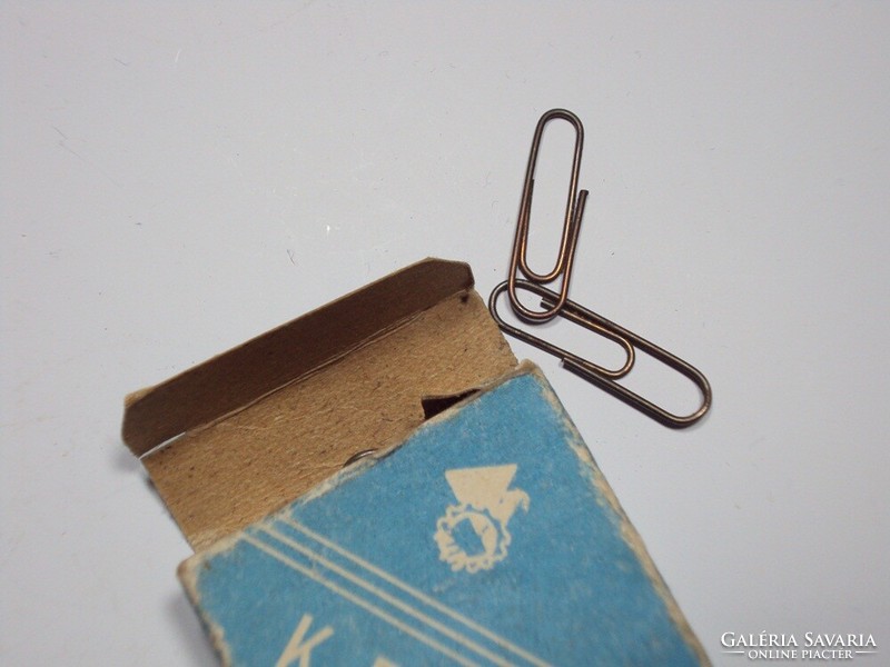 Retro szovjet-orosz gémkapocs gém kapocs papír doboz tele van - 1970-es évekből