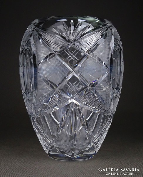 1H558 old thick-walled polished glass crystal vase 19 cm