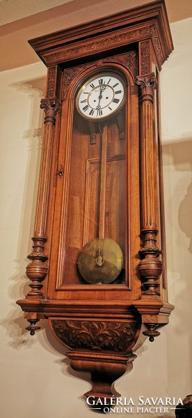 A giant wall clock