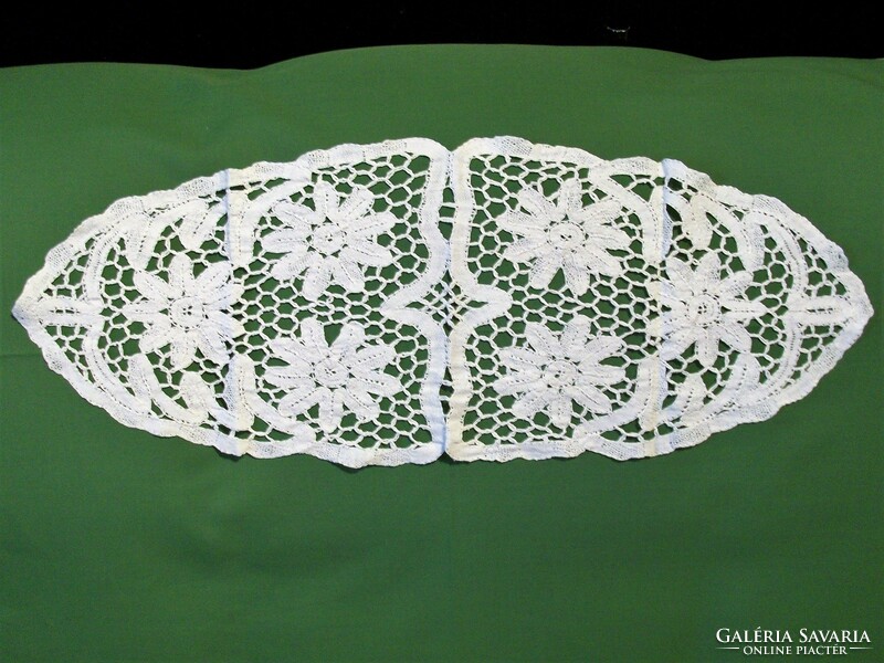 Beautiful handwork, green lace tablecloth, runner 68 x 24 cm.