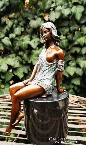 Female act - bronze sculpture