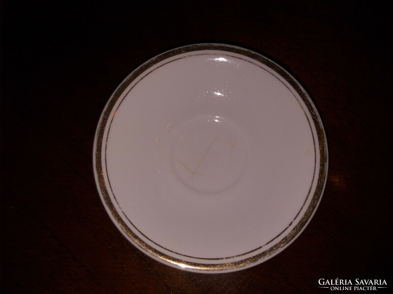 Alföldi porcelain saucer 11.5 cm
