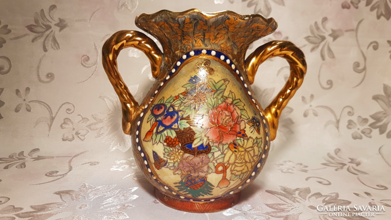 Régi, aranyozott keleti porcelán váza 15 cm x 18 cm