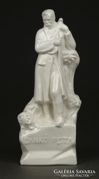 1F478 Dankó pista porcelain statue on pedestal 13 cm