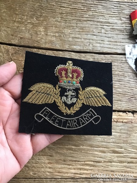 Old fleet air arm embroidered cap badge