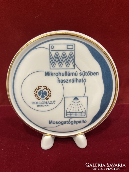 Porcelain plaque from Hölóháza