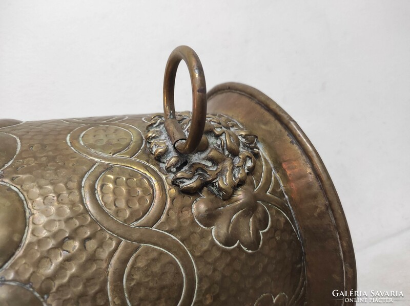 Antique kaspó 1912 patinated embossed brass lion head flower holder nr.8 6768
