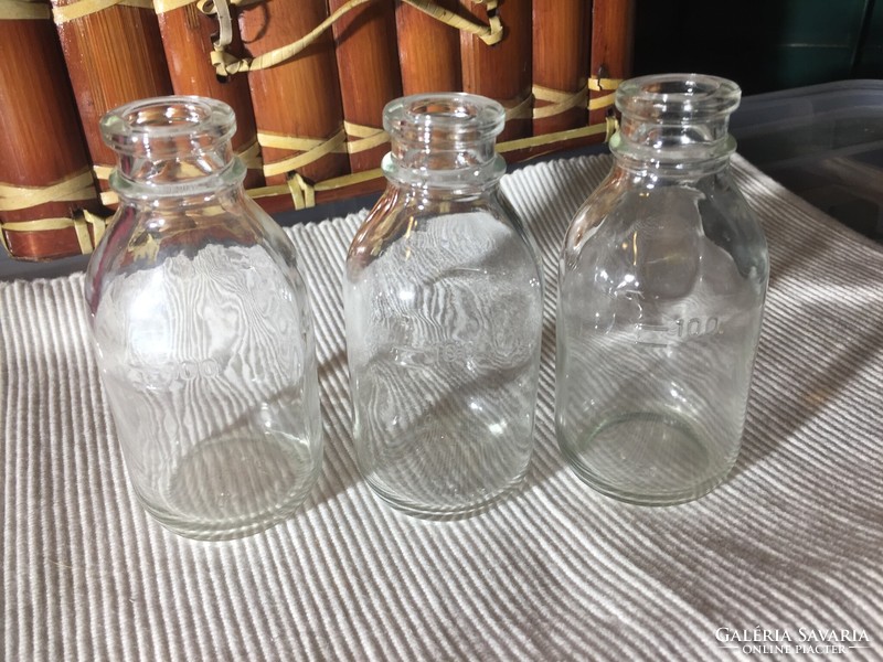 Small glass bottle 1.25 dl (69) 3 in one