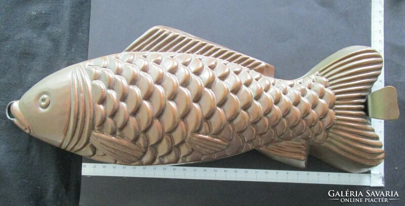 Biedermeier red copper copper patisserie baking dish fish shape sharp contour museum confectionery work tool