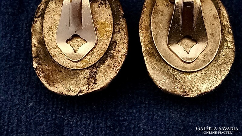 A pair of art deco silver-plated ear clips decorated with real stones