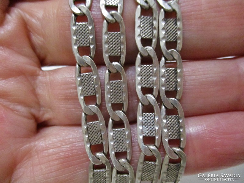 Beautiful and special patterned silver necklace
