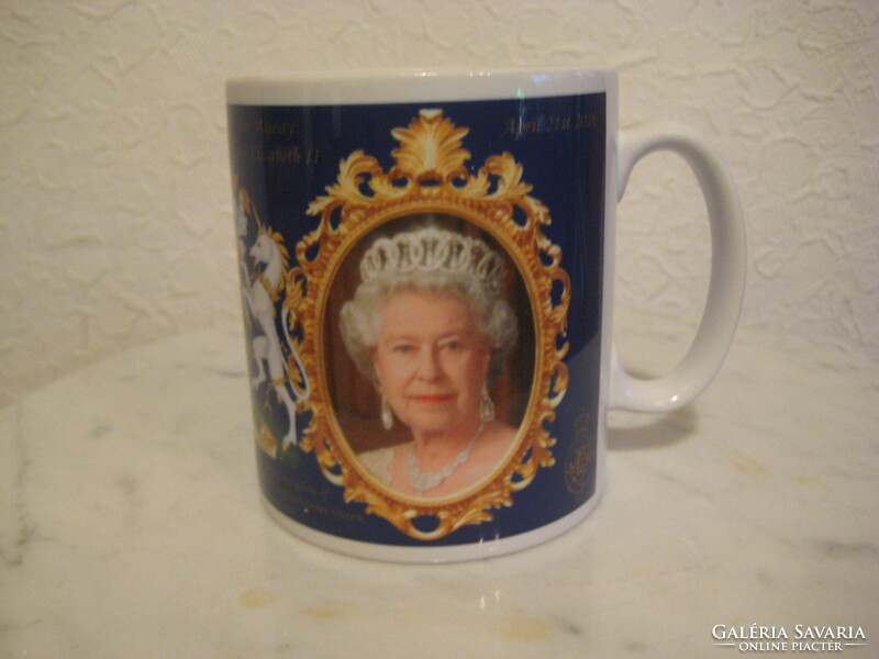 II.Erzsébet királynő  , jubileumi csésze  90 éves  ,  8 x 8,2  cm
