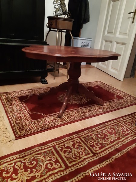 Intarziás póklábú gazdagon faragott barokk asztal eladó