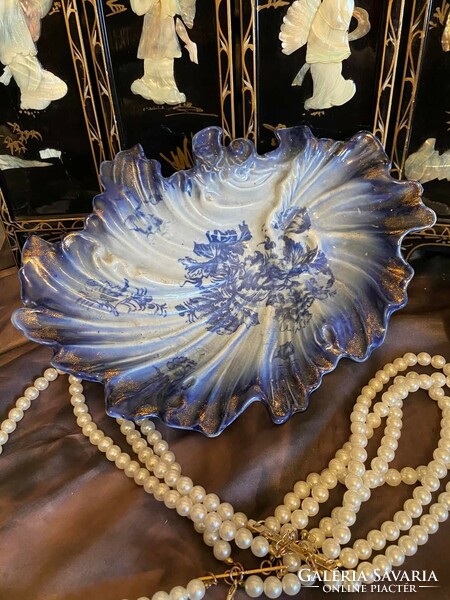 Antique! Shell-shaped tray!