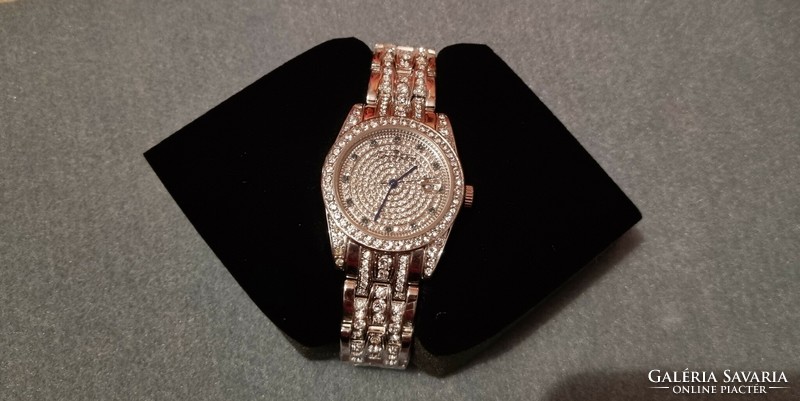 Beautiful crystal women's and men's jewelry watch set - new