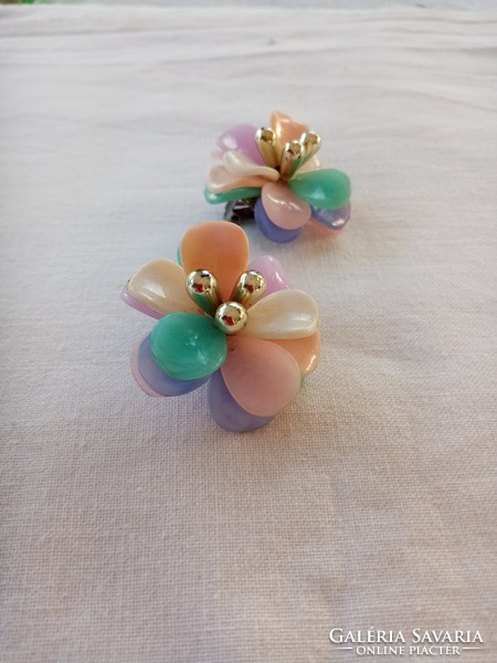 Retro flower earring clip