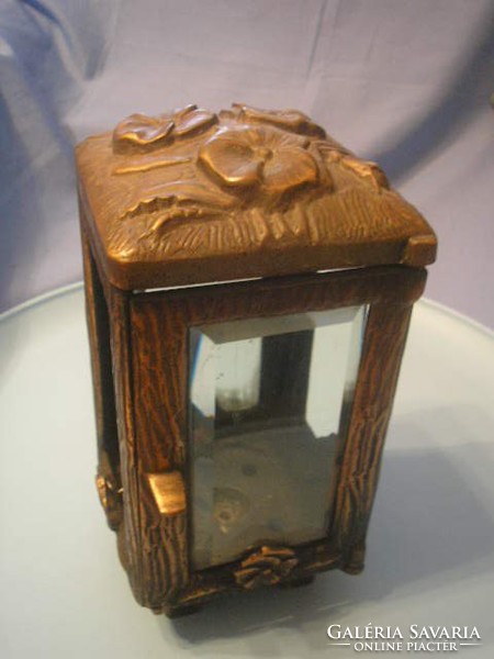 U9 Antik szecessziós bronz urna váza mécses ,gyertya tartója csiszolt üveggel ajtóval 4 lábon 4 kg-o