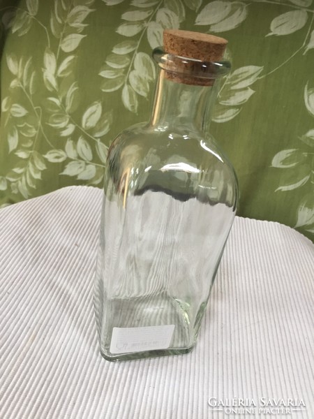 Szögletes üveg palack 0,5 literes (Ü)