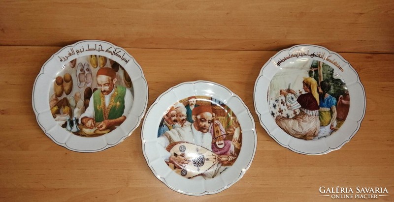 Beautiful Tunisian hand-painted porcelain plates with traditional crafts, 3 plates in one