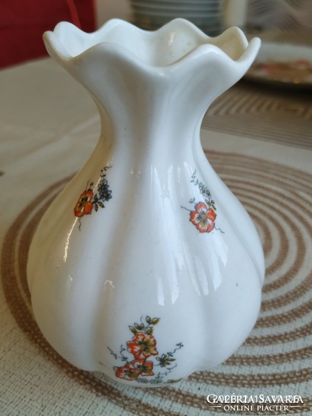 Kézzel festett aranyos,porcelán váza eladó!