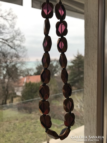 Vintage nyakék fazettált, bronzírozott üvegszemekből, 47 cm
